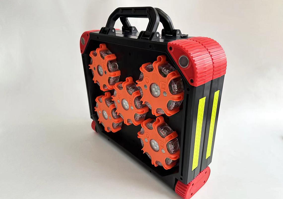 VALIGETTA CON 10 BORCHIE A LED ARANCIONI